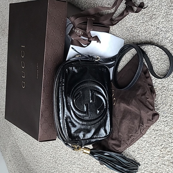 Gucci Patent Leather Soho Disco Crossbody Bag - Picture 2 of 12